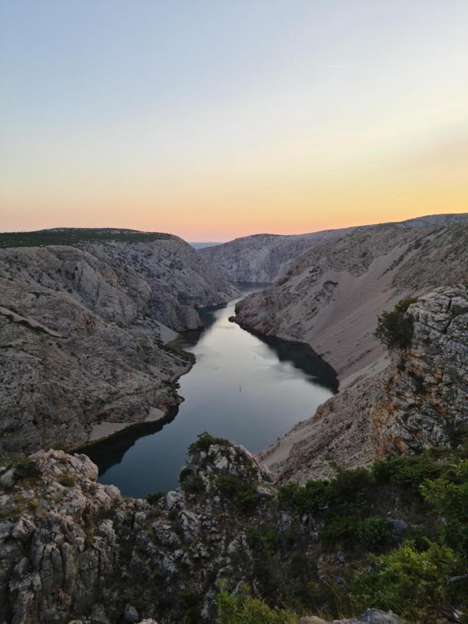 Apartmani Rudi Anić Buitenkant foto