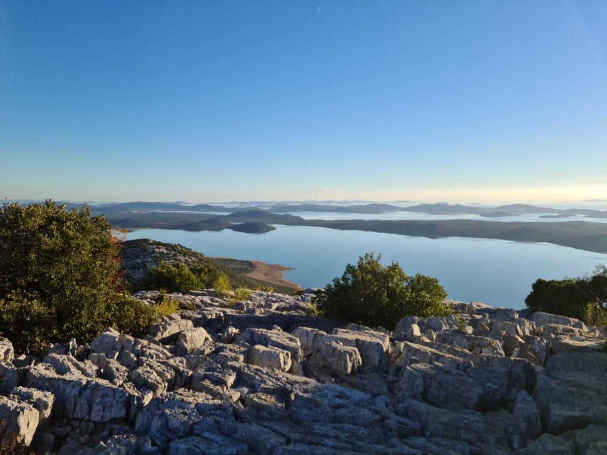Apartmani Rudi Anić Buitenkant foto