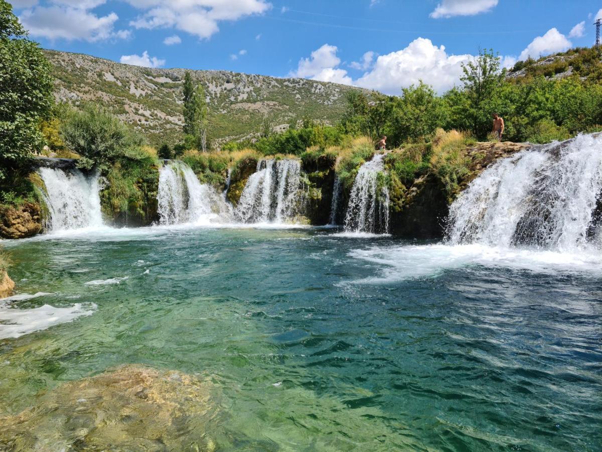 Apartmani Rudi Anić Buitenkant foto